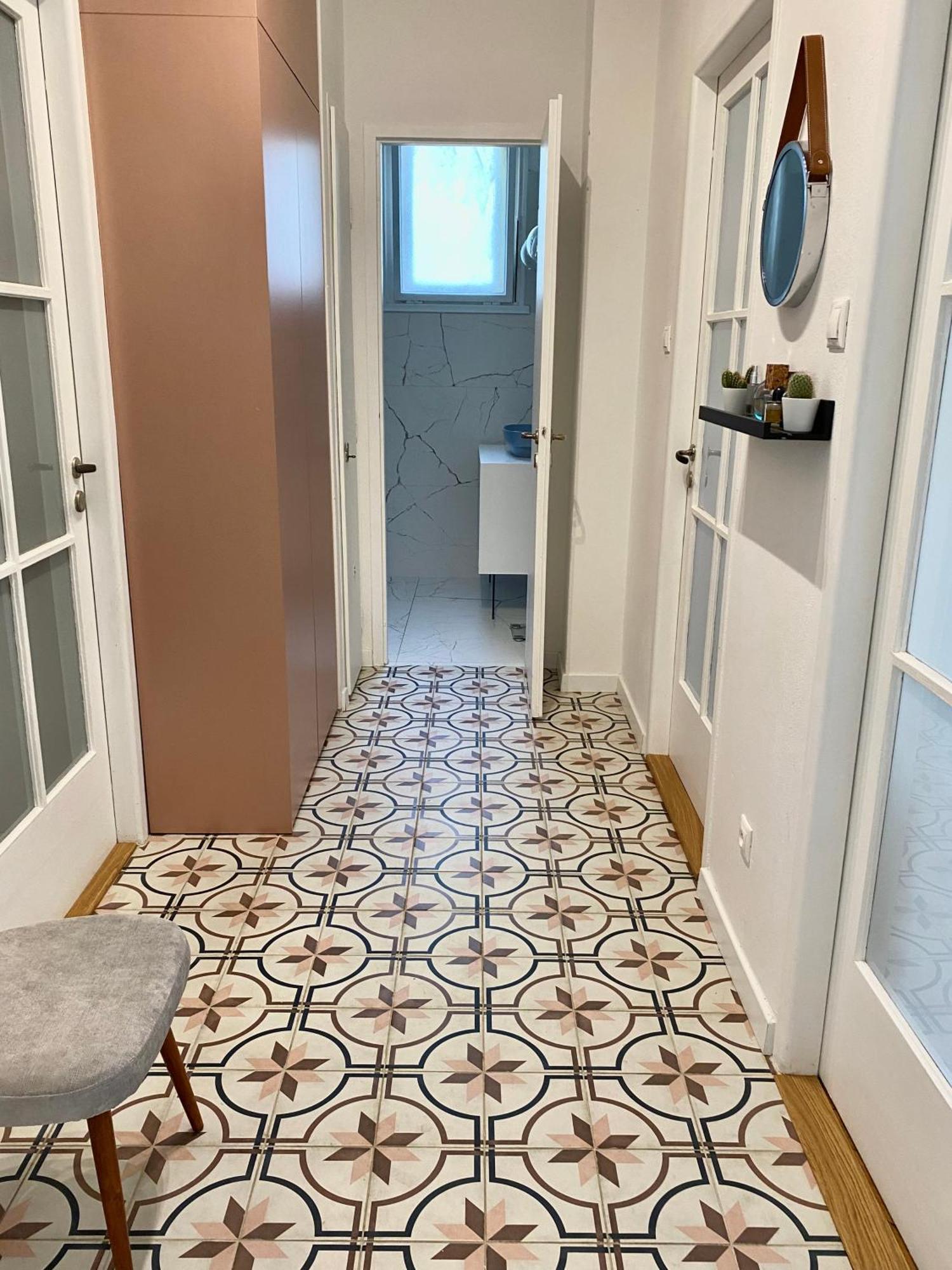 Franakrala Apartment In Old Town Close To Presidential Palace Bratislava Bagian luar foto